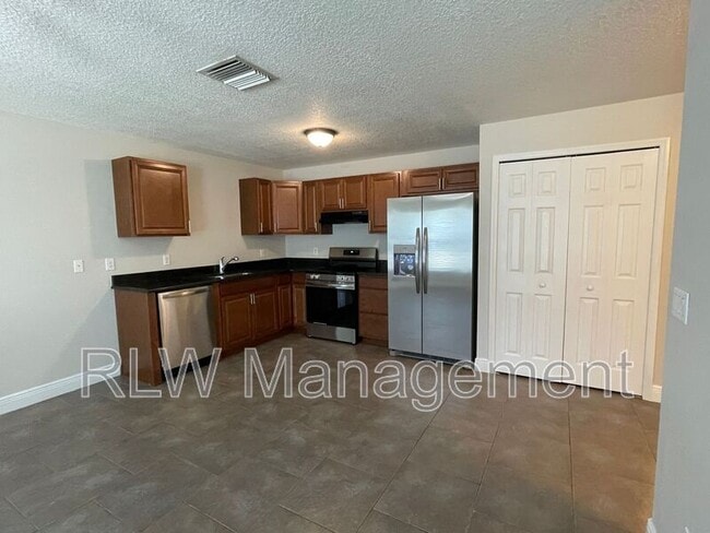 Photo - 528 Citrus Ave