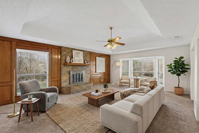 Photo - 180 Annetta Rd