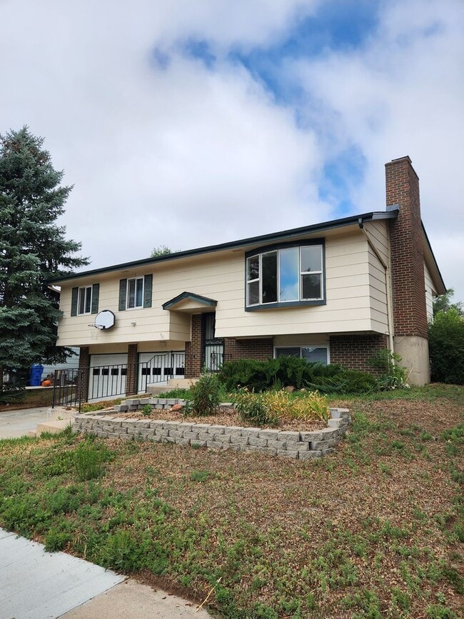 Building Photo - 1822 Wooten Rd