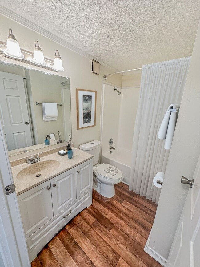 Photo - Westmoore Apartments