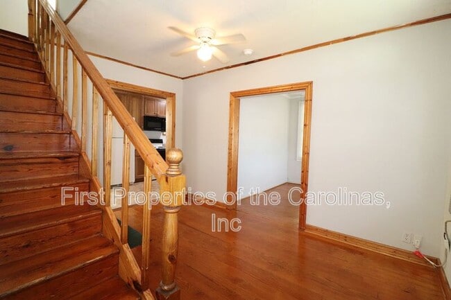 Photo - 203 N New Hope Rd
