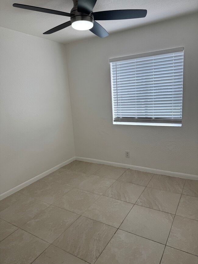 Photo - 5865 Strawberry Lakes Cir