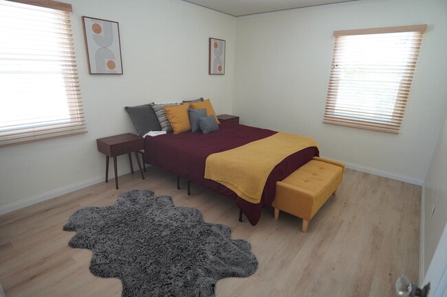 Photo - 1814 Linwood St