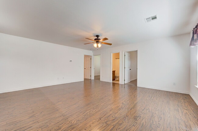 Photo - 3727 Cedar Ridge Dr