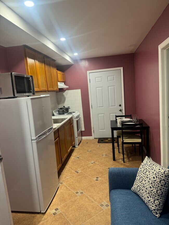 1939 Henry St Unit 1 bedroom apartment Rahway, NJ