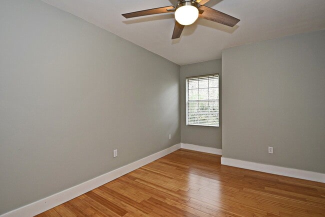 Photo - Colonialtown North 3BR – Prime Mills 50 Location