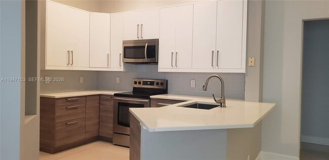 Photo - 1628 Salerno Cir