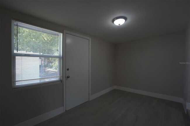 Photo - 810 W Anderson St