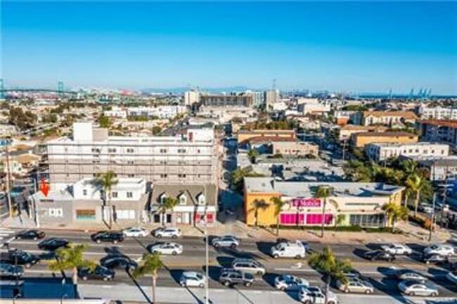 Photo - Office/Retail unit on Gaffey Available Unidad 418