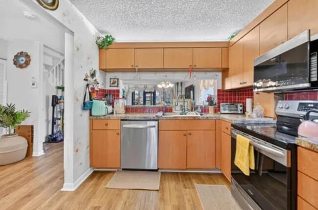 Photo - 4587 Carambola Cir S
