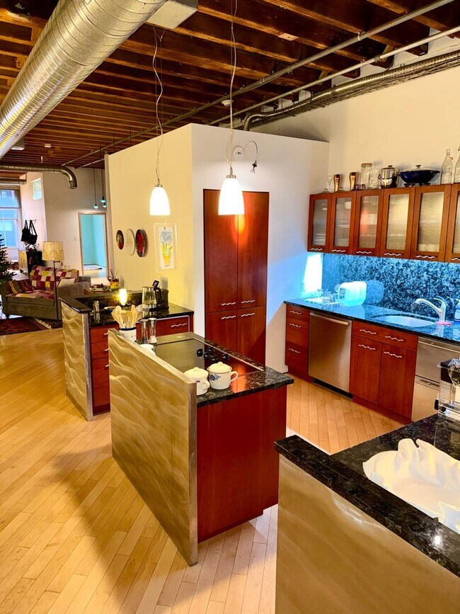 Photo - Beautifully 2-Bedroom Condo in Boston Unit #3