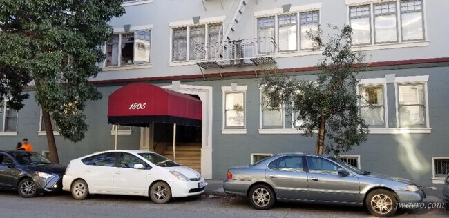 Building Photo - 1805 Pine St Unit 3