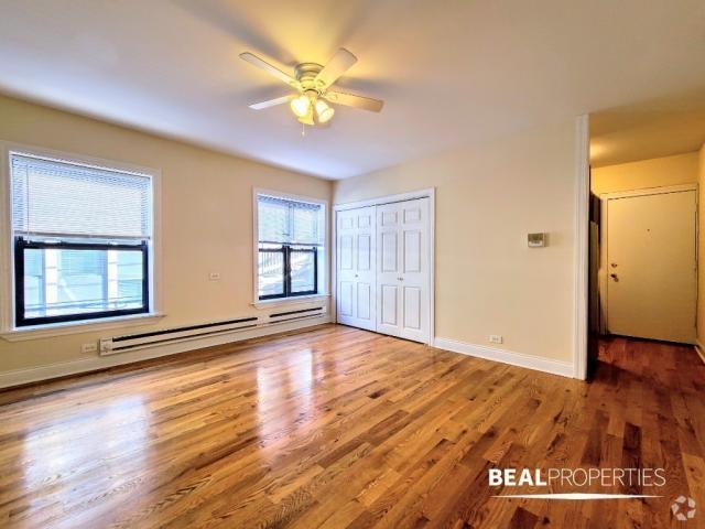 Building Photo - 0 bedroom in CHICAGO IL 60657 Unit 205 Rental