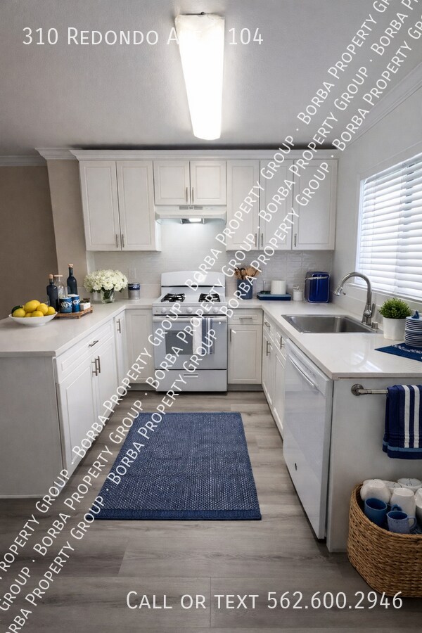 Photo - 310 Redondo Ave Unidad 104