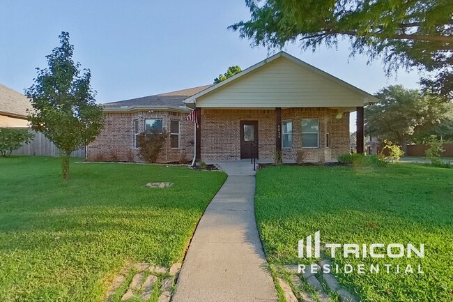Building Photo - 4825 Freeport Dr Rental
