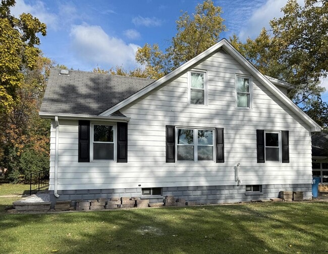 Photo - 3141 Green St