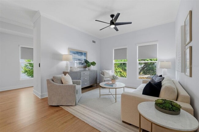 Photo - 946 Highland Ave