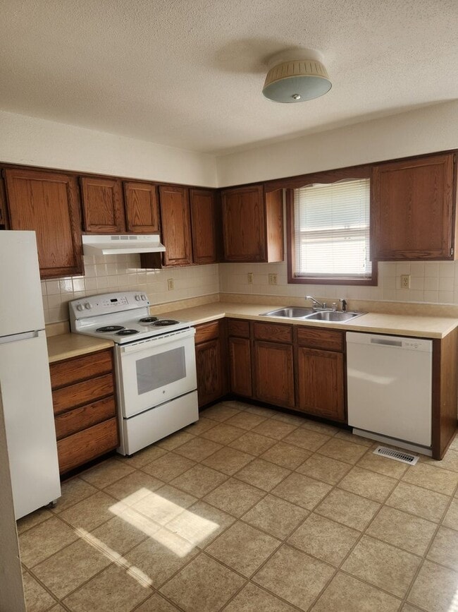 Photo - 413 N Ridgeview Dr Unit B