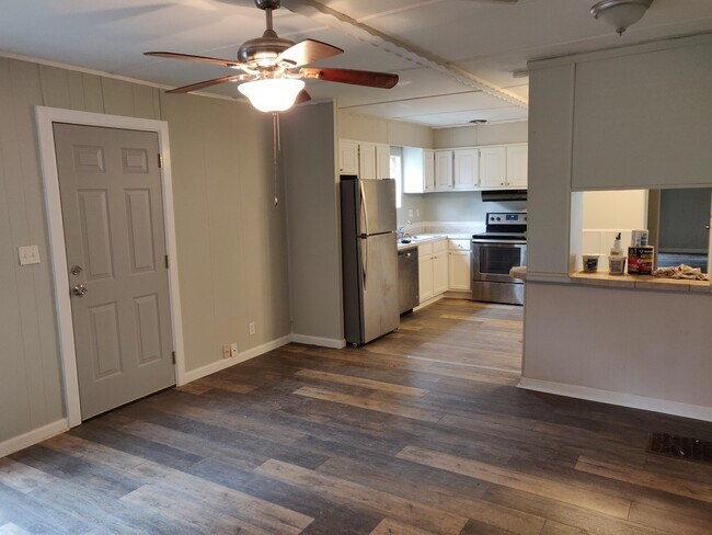 Photo - Lafayette Mobile Home For Rent by SLCC!