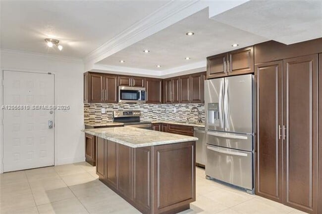 Photo - 6061 Collins Ave
