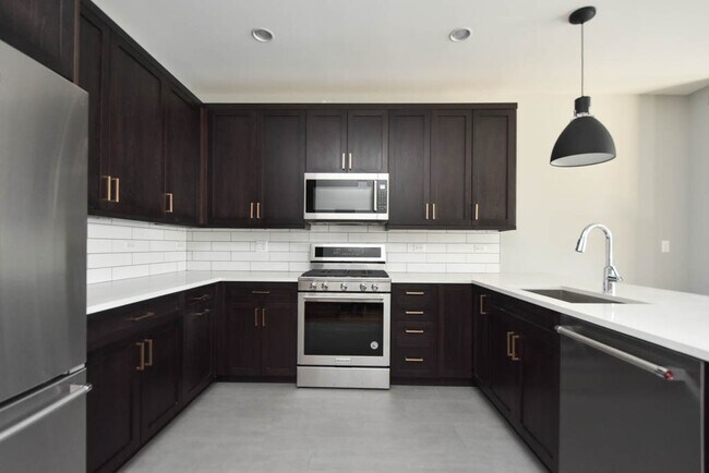 3923 N Ashland Ave Unit 6C