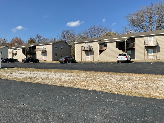 4557 E. Zora, Apt D