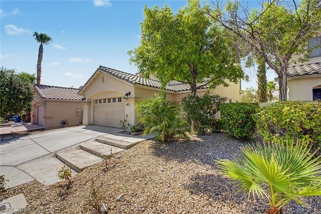 10547 Lilac Tree Ave