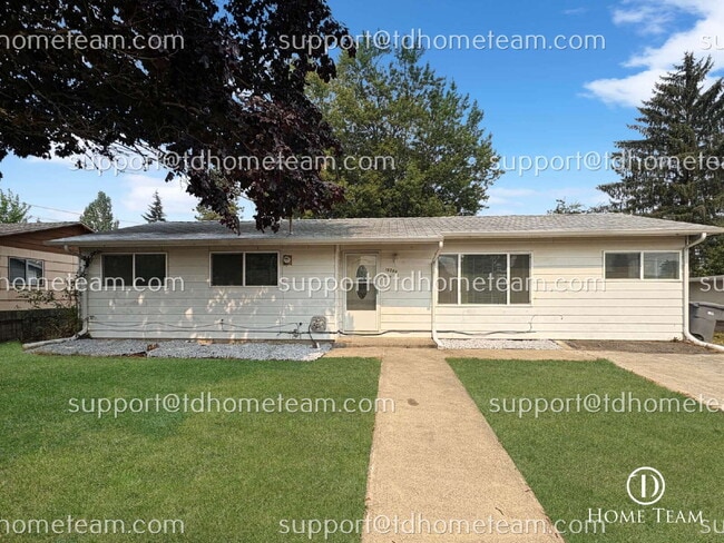 Building Photo - "Charming 4-Bed Retreat in Renton – Cozy Living, Prime Location!"