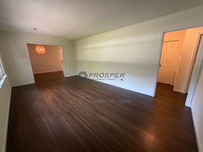 1439 Village Rd