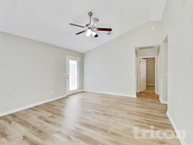 Photo - 257 Double Eagle Cir