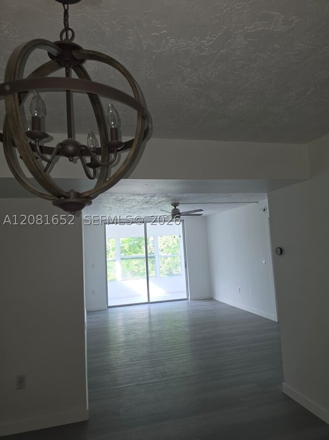 7300 NW 17th St Unit 408