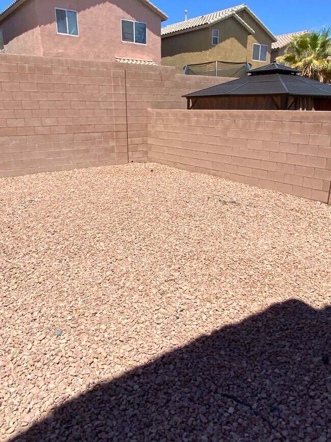 Close to NELLIS AIR FORCE BASE Rental House Rental in North Las Vegas