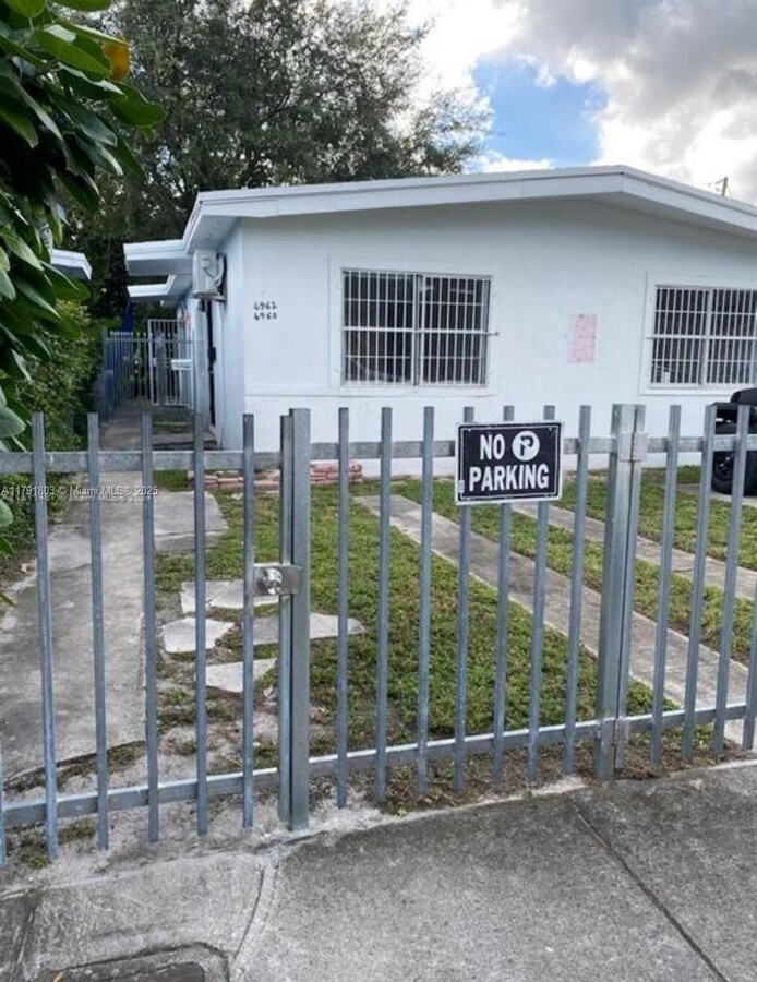 Photo - 6960 NW 6th Ct Apartamento Unidad 6962