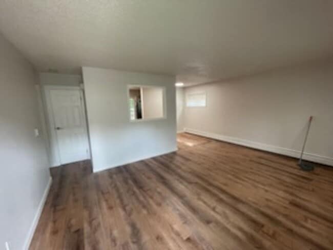 401 Concord Ave Unit 2560 4th Street