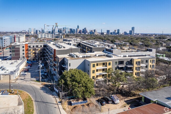 De enero de 2023 - Fifteen15 South Lamar Apartments