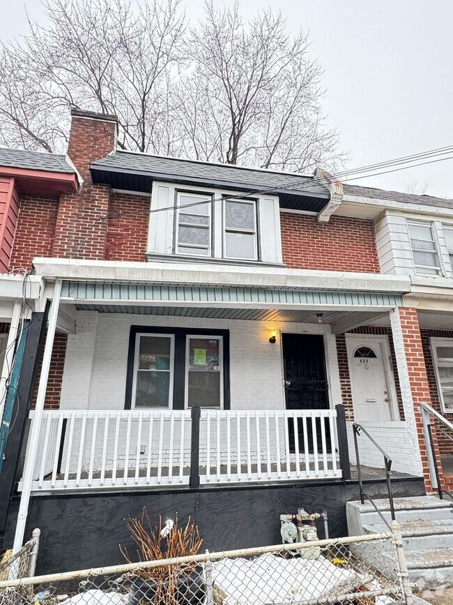 Building Photo - Charming row home in the heart of Darby, v...