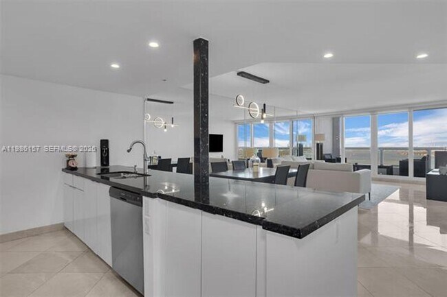 Photo - 1717 N Bayshore Dr Unit 1717 N Bayshore Dr # A-3332