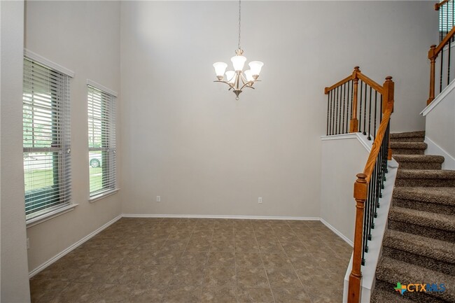 Photo - 1207 Fawn Lily Dr House