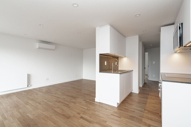 Photo - 501 Kingston Rd Unit 504