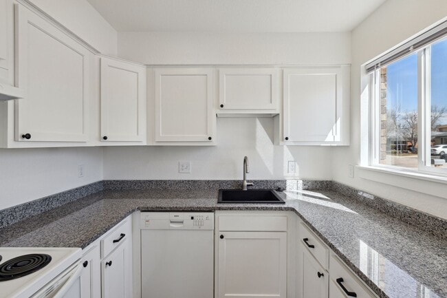 1727-1733 Meadow Street - 1727-1733 Meadow Street Apartment