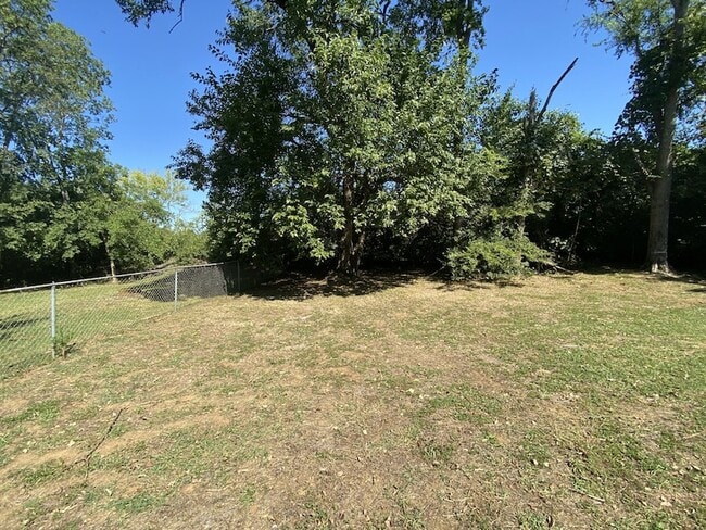 Photo - 3232 Hinkle Dr