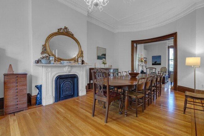 Photo - 19 Braddock Park Unit 2