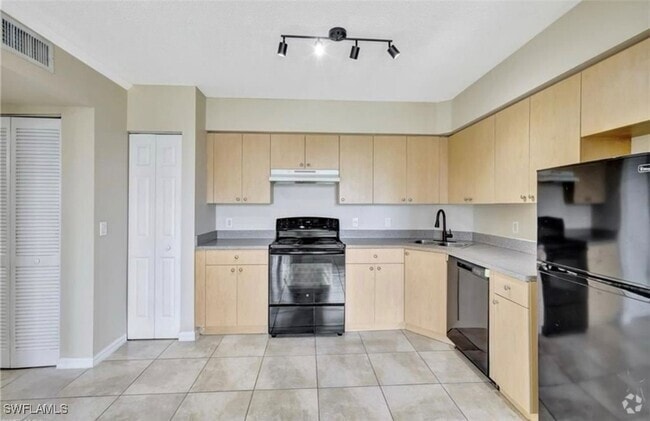 Building Photo - 8687 River Homes Lane Unit 4206