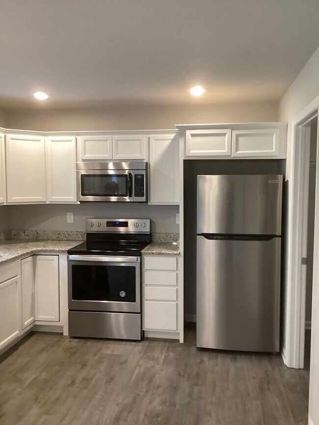 Coming Soon Spacious 3 Bedroom Home Loca... House Rental in Dover