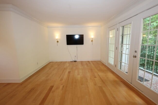 Photo - 2 Bedroom Condo in Buckhead for RENT!!! (Garden Brook at Peachtree Hills)