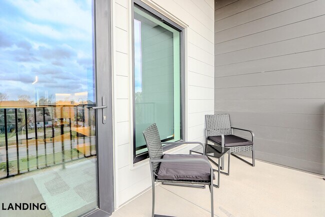 Photo - 2623 Keene St Unit 512