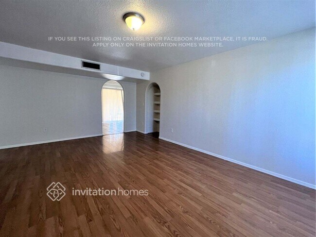 Photo - 7121 W North Ln