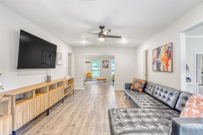 Photo - 9626 Vilven Ln