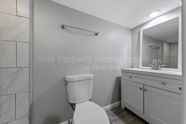 Photo - 905 Russell Blvd