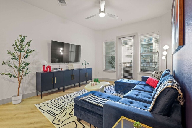 Photo - 13701 Montfort Dr Unit ID1346817P